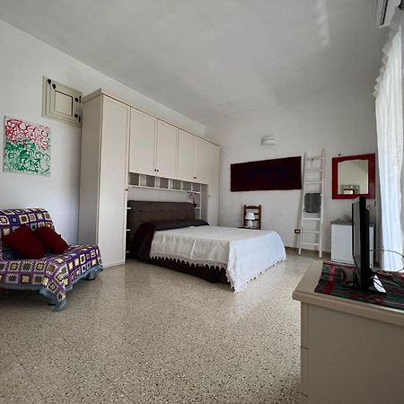 Casa Corte Della Liberta Uggiano La Chiesa Zimmer foto